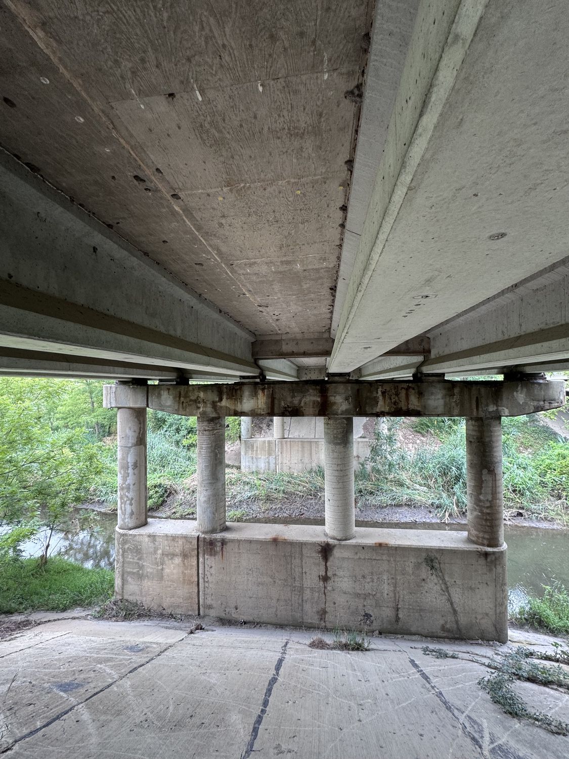 Underside of the I-80/IL-23 bridge