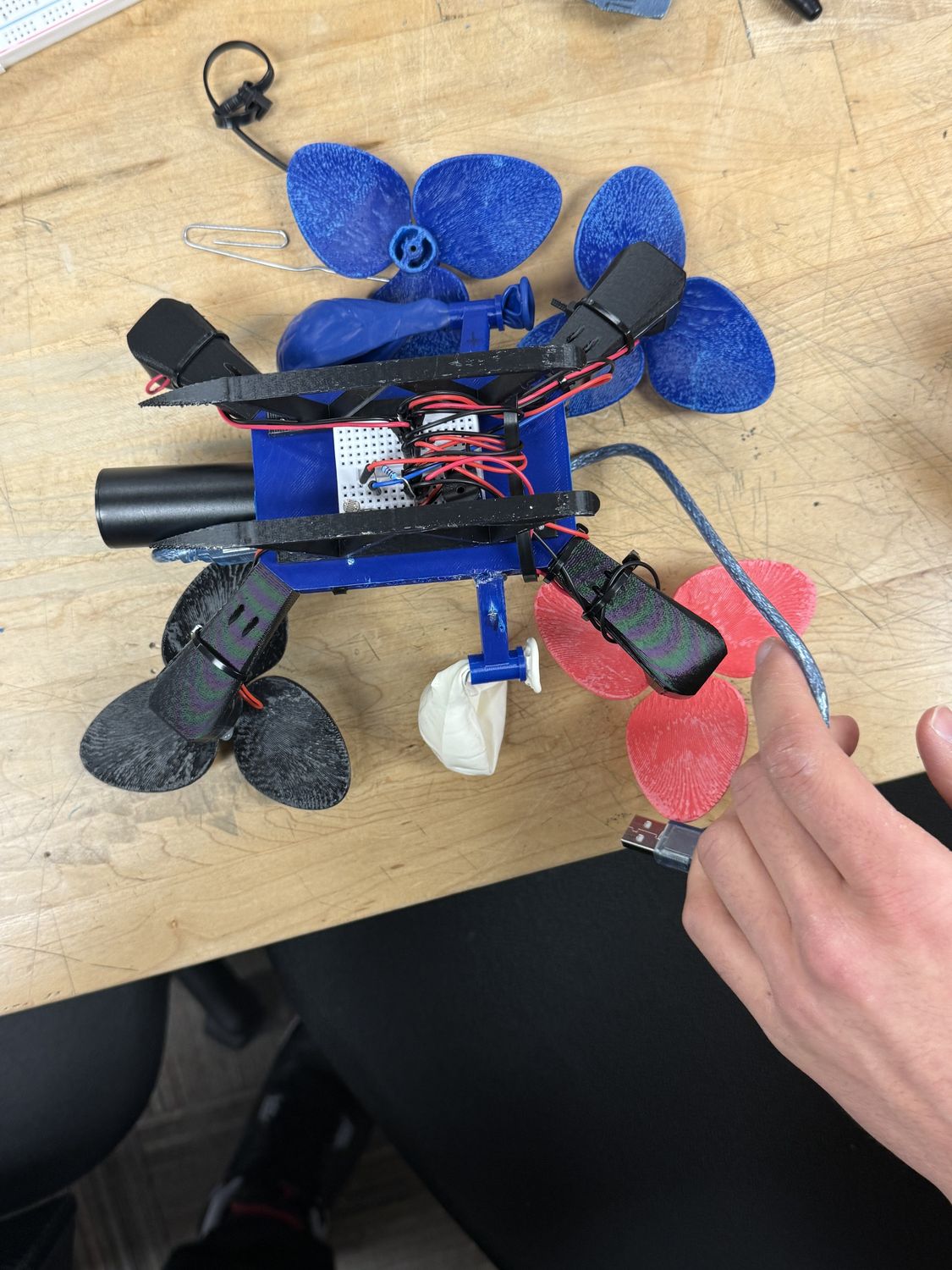 3D-printed ski drone with propellers and Arduino electronics